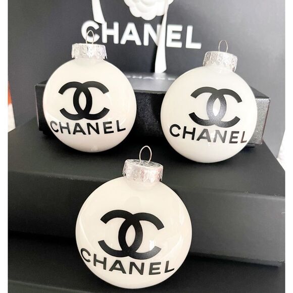 Chanel Christmas ornaments - Picture 3 of 3